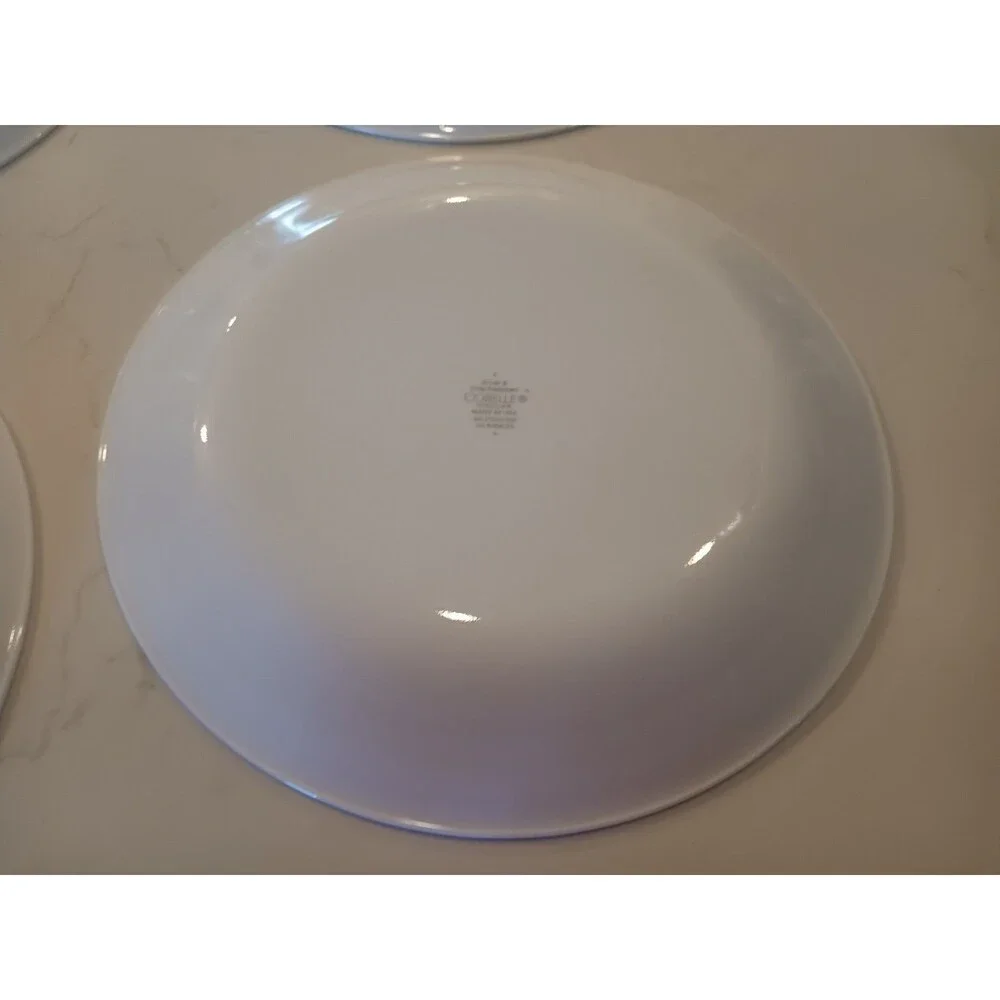 Corelle Classic Cafe Red Dinner Plates 10 1/4